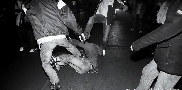 博鱼APP-黑社会去哪了？原来都藏在这4个场所，老百姓千万别惹