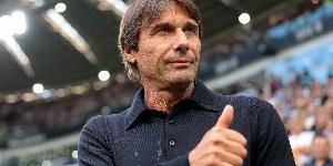 2016-2017赛季之后，那不勒斯首次在意甲双杀米兰