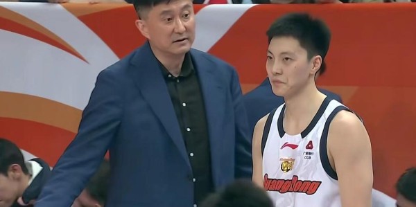 博鱼下载-广东男篮2分惜败，被福建男篮双杀，拉科塞维奇首秀32+16徐杰12分