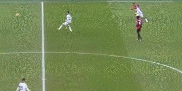 博鱼下载-【意甲】特奥失点 AC米兰补时进球无效+中楣+遭逆转