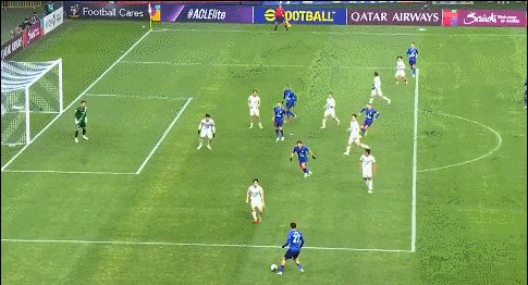 1739923515532064430.gif